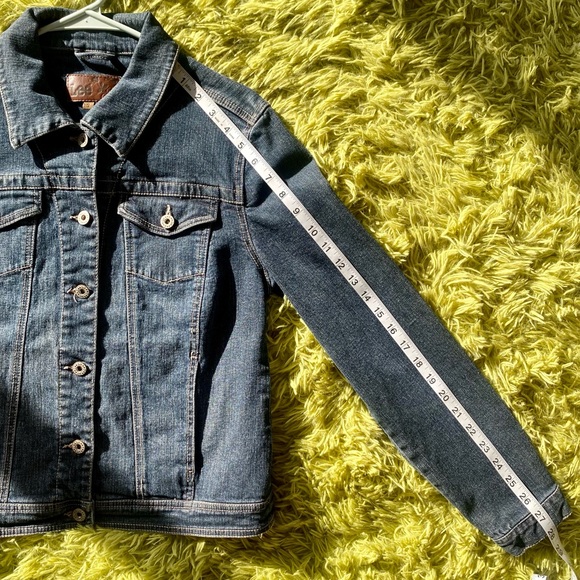 Custom Upcycled Lee Brand Denim Jacket W/ Embroidered Country Music Guitar Patch - Picture 14 of 16